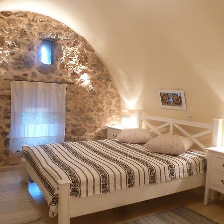 Ferienwohnung To Petradi Avgonima Zimmer foto